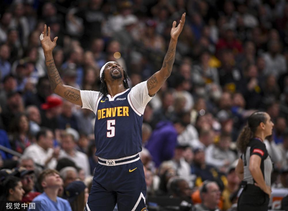 皮球划出一 皮球划出一